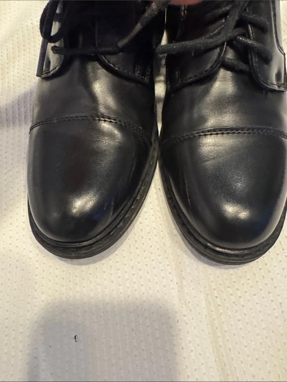 Men's Black Leather Cap-Toe Dress Shoes